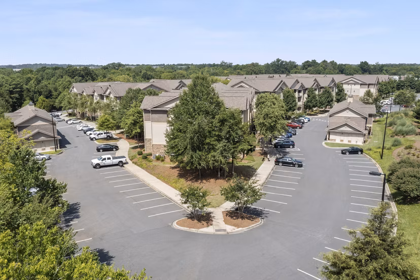 The Banks at Rivergate: Riverfront luxury apartments in Charlotte