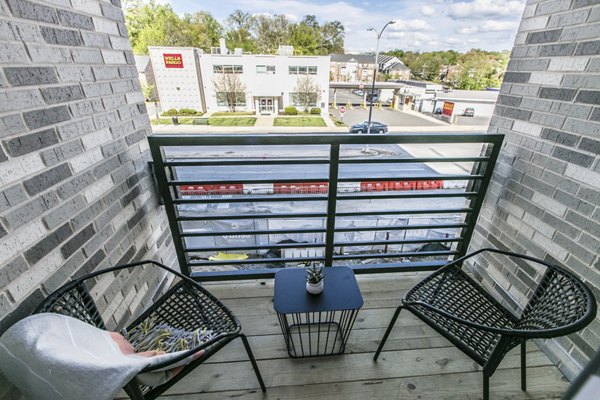 patio at Centro Arlington Apartments