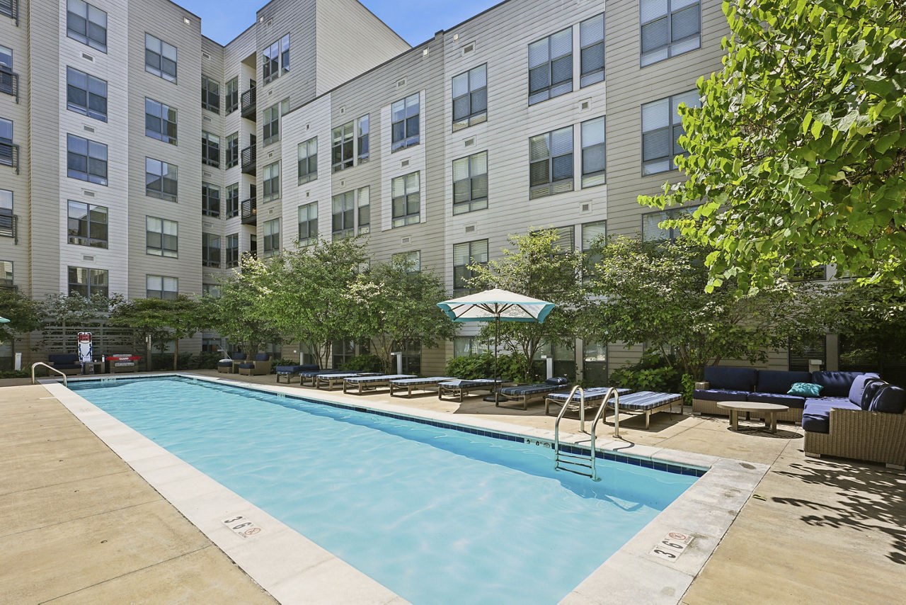 Centro Arlington Arlington Va 4 of 12