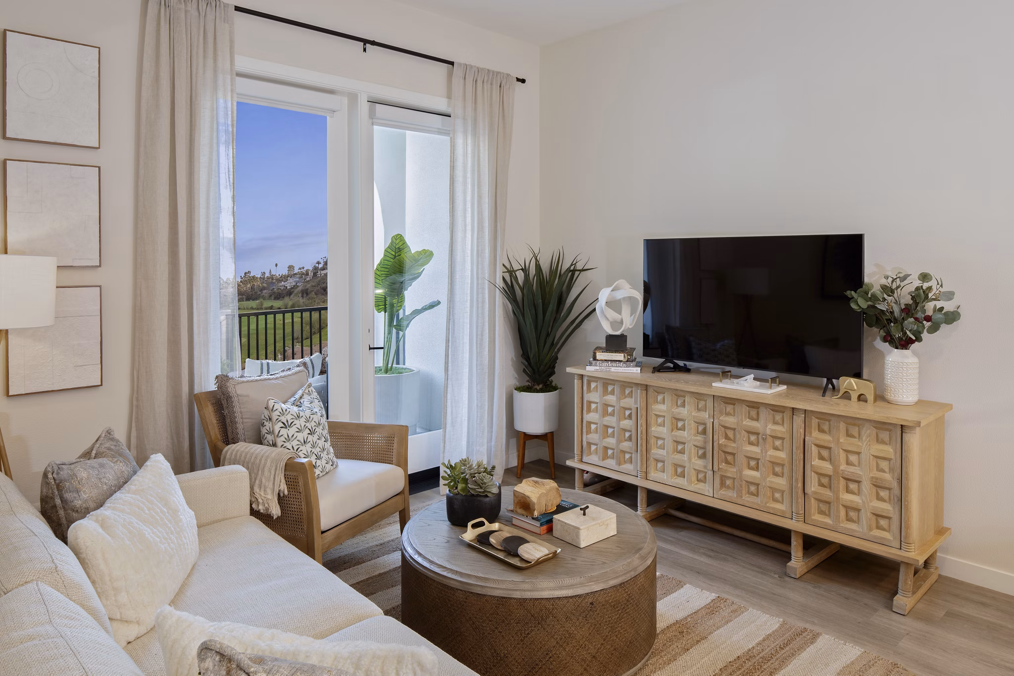 Luxurious living room with modern decor at Everleigh San Clemente Apartments