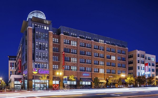 Notch8 Apartments: Contemporary design in a vibrant urban setting