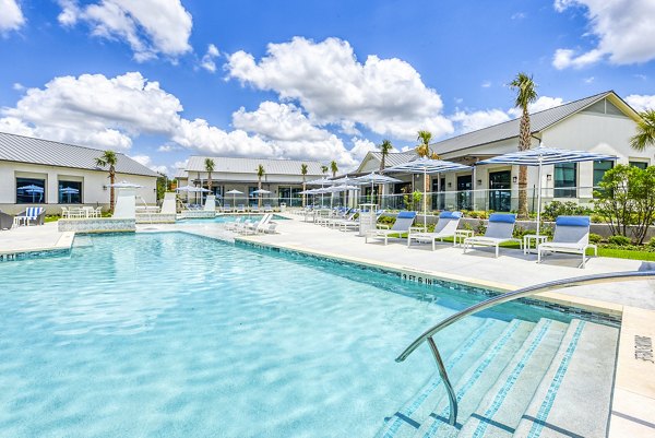 pool at Tacara Dove Creek Apartments