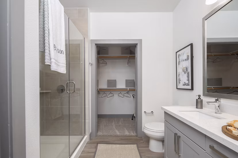 Luxurious bathroom featuring modern fittings at Broadstone Bryson Apartments
