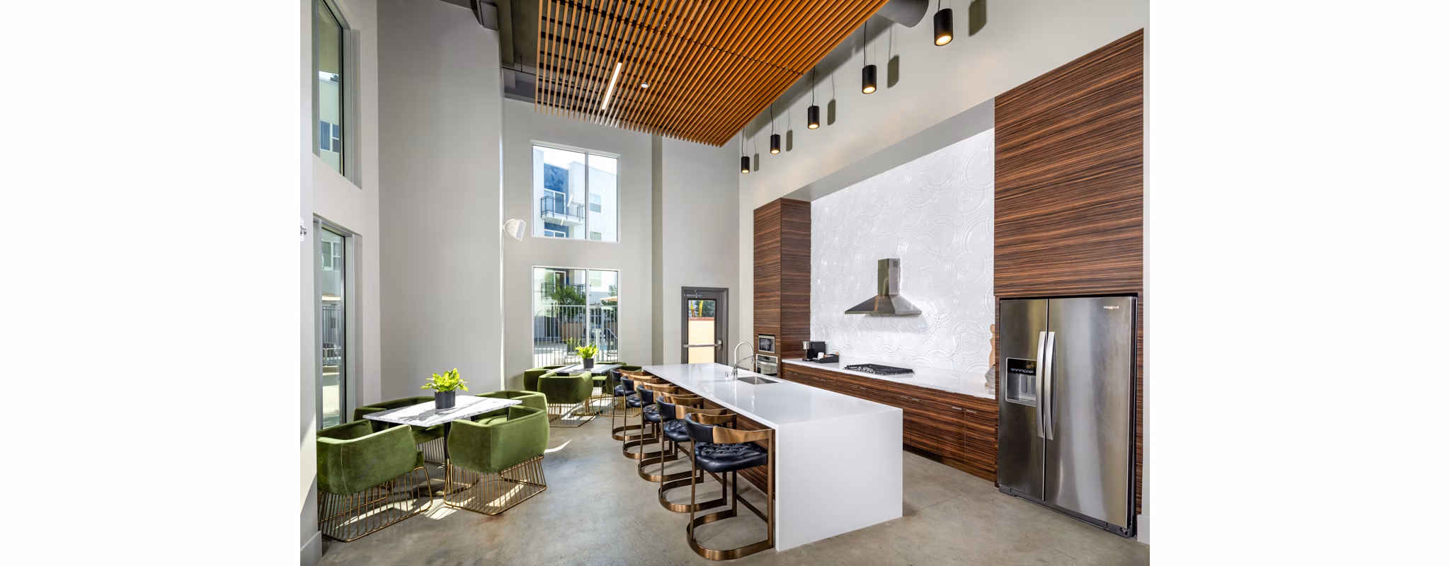 Aston at Gateway: Stylish clubhouse with modern decor in a luxury apartment community