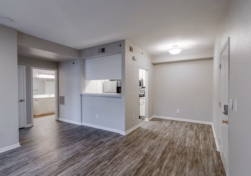living room at Wild Oak Apartments 