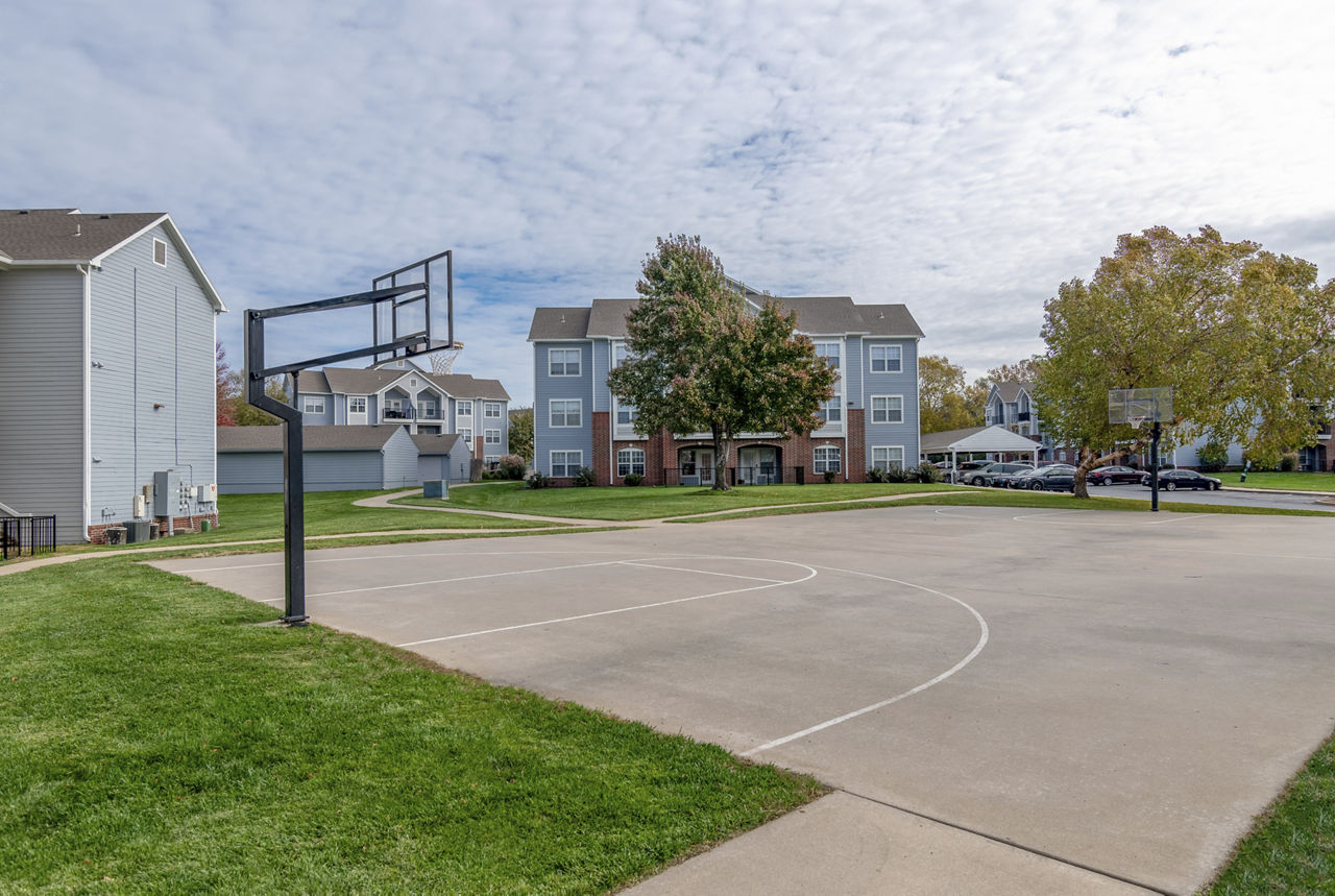 Wild Oak Apartments Kansas City Mo 12 of 12