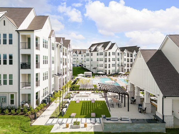 Maxwell Apartments: Scenic view of luxury apartment in vibrant neighborhood