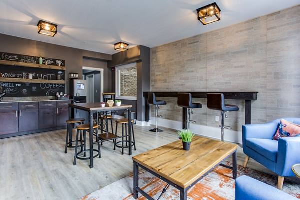 clubhouse/lobby at SkylineATL Apartments