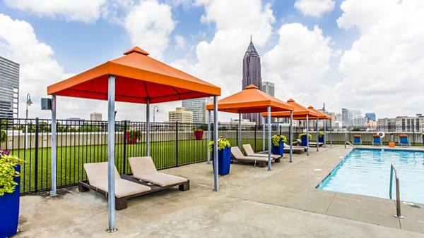 pool at SkylineATL Apartments