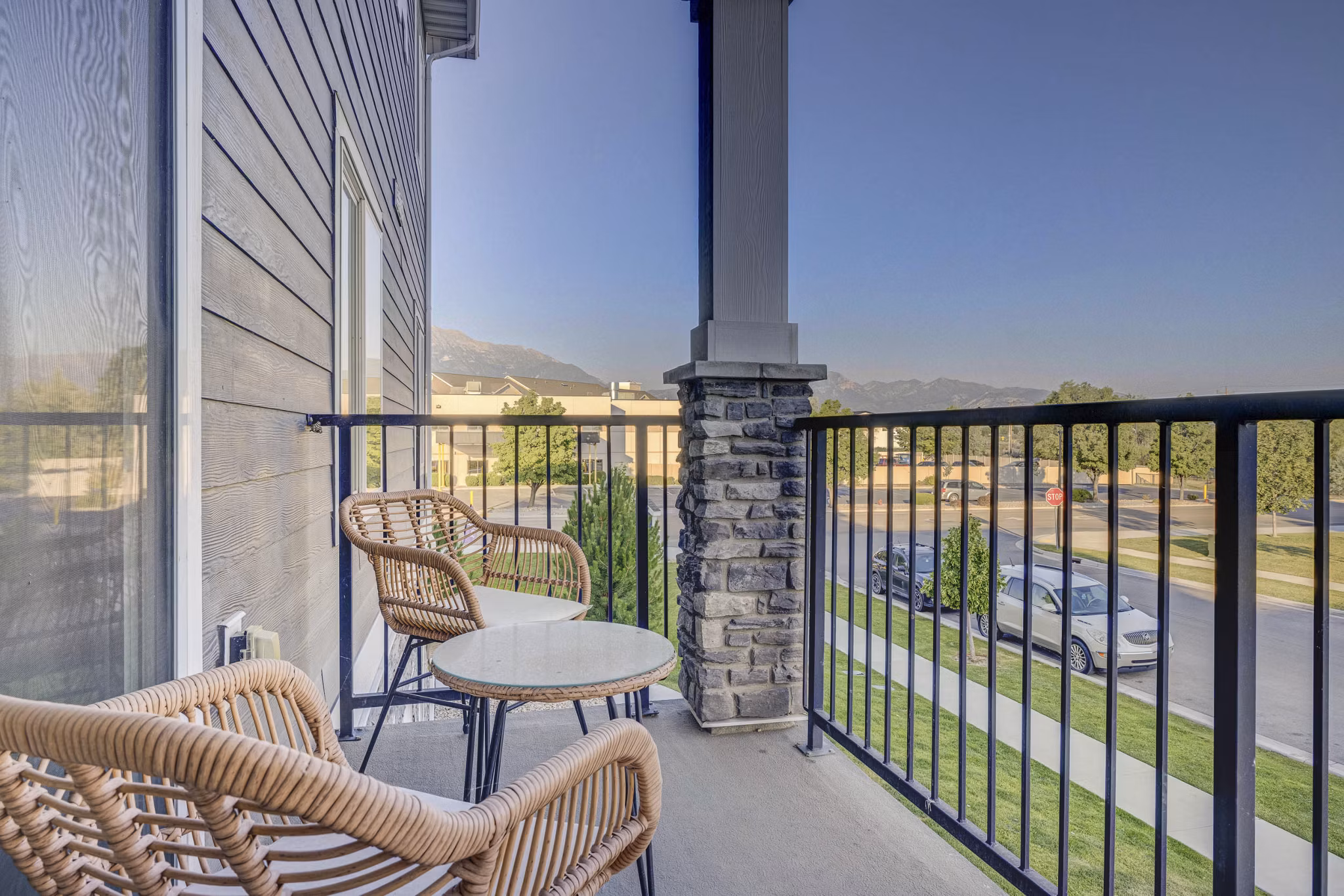 patio at Millpond Apartments 