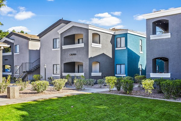 building/exterior at Morada Rise Apartments