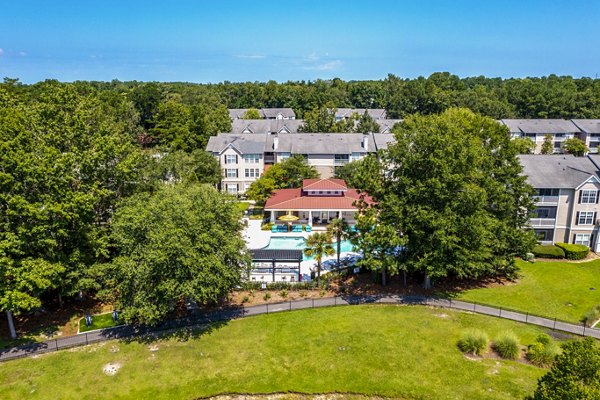 The Reserve at Wescott: Elegant of luxury apartments in peaceful Wescott neighborhood