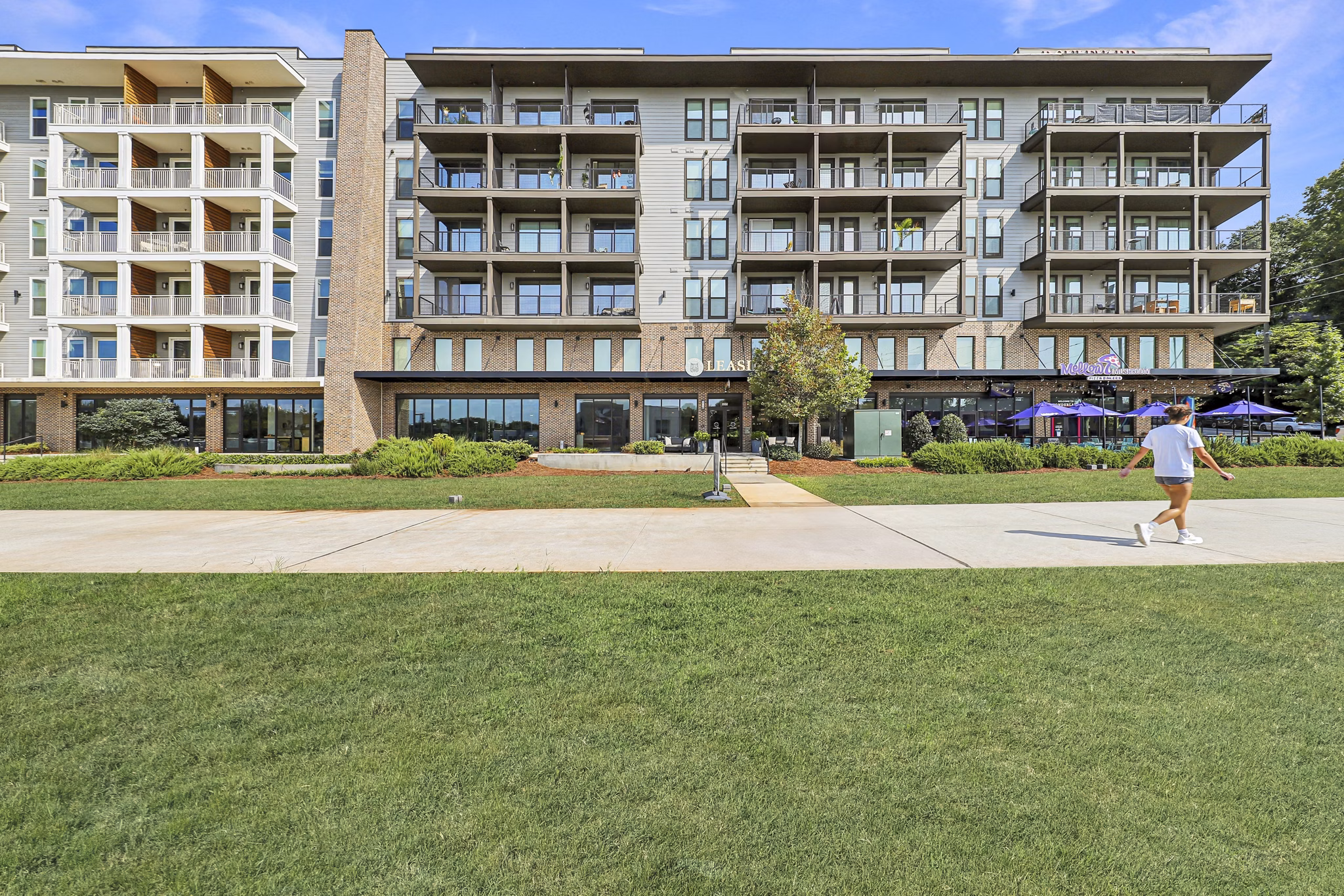 building at The Boulevard at Grant Park Apartments