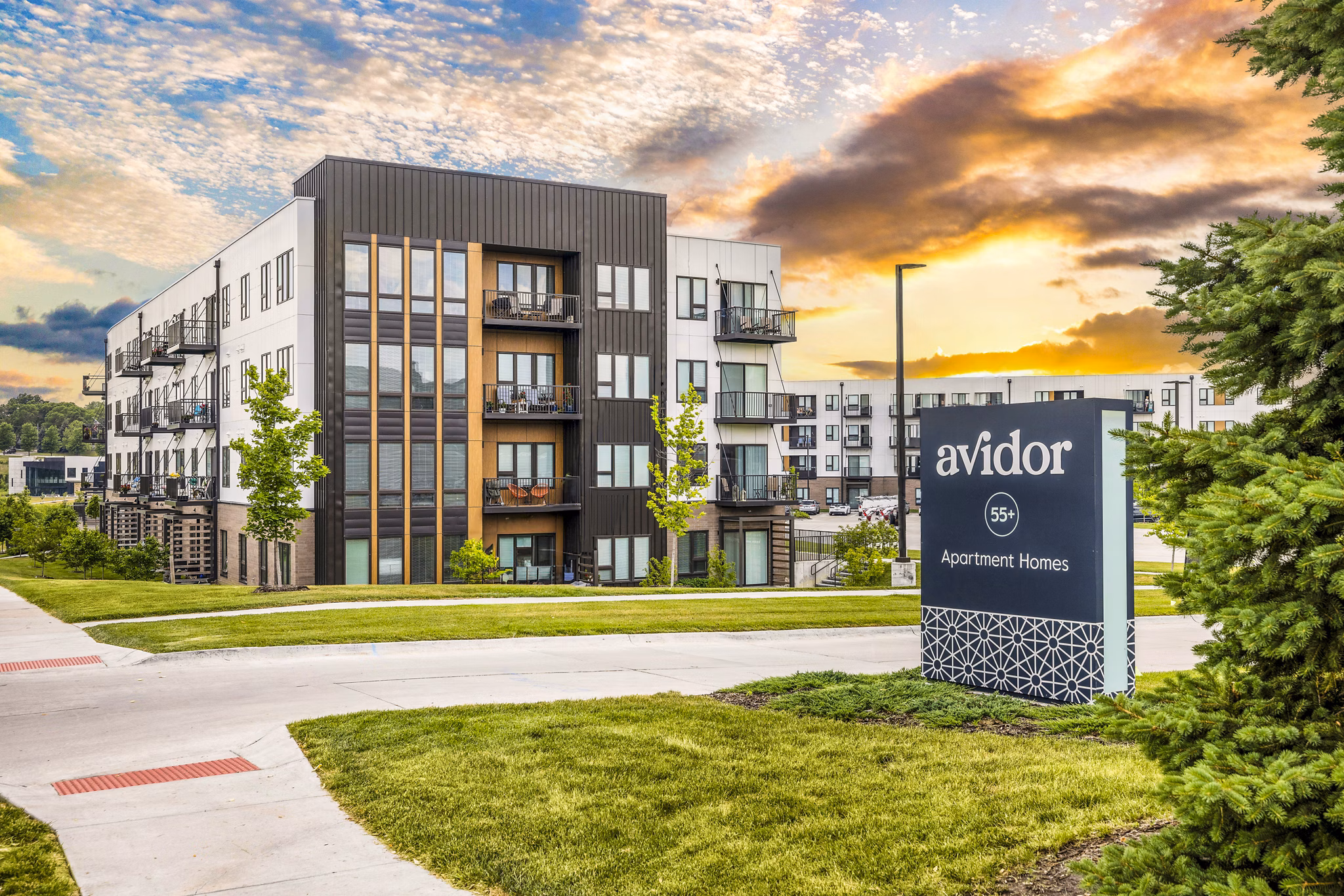 Avidor Omaha: Elegant senior living apartments with modern in Omaha