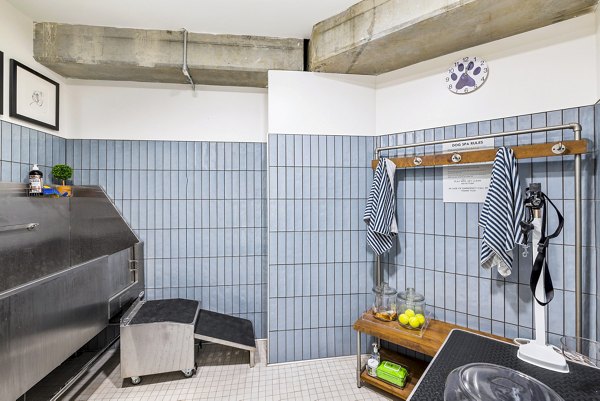 dog wash station at Avidor Omaha Apartments