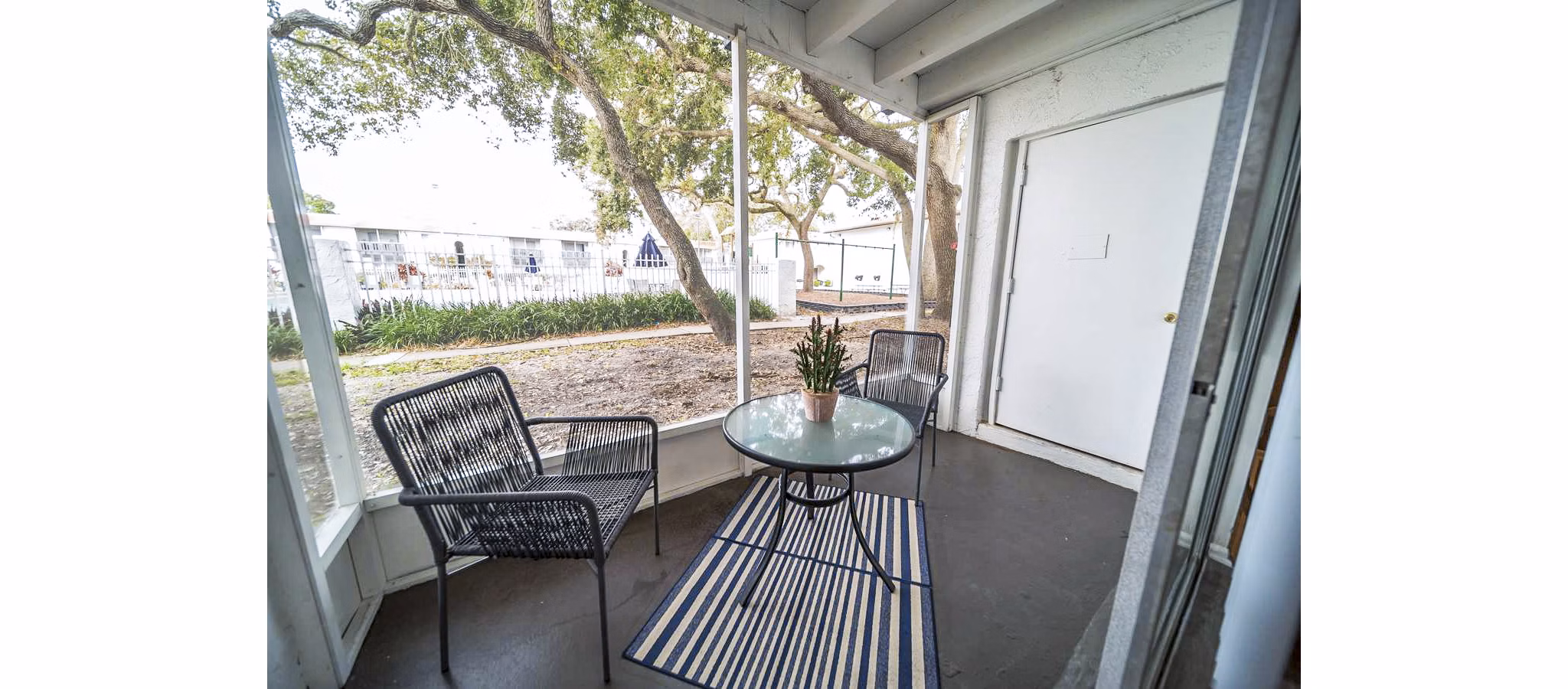 patio at Bay Cove Apartments