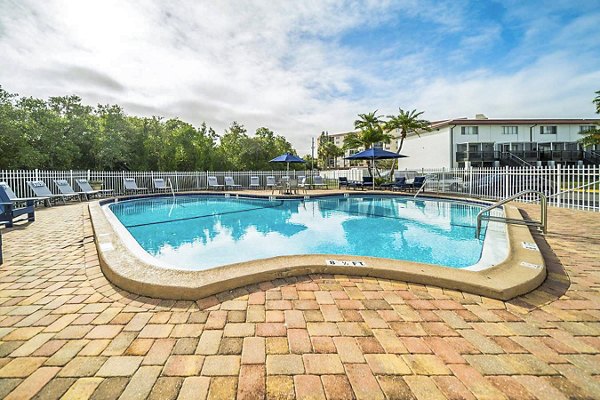 pool at Bay Cove Apartments