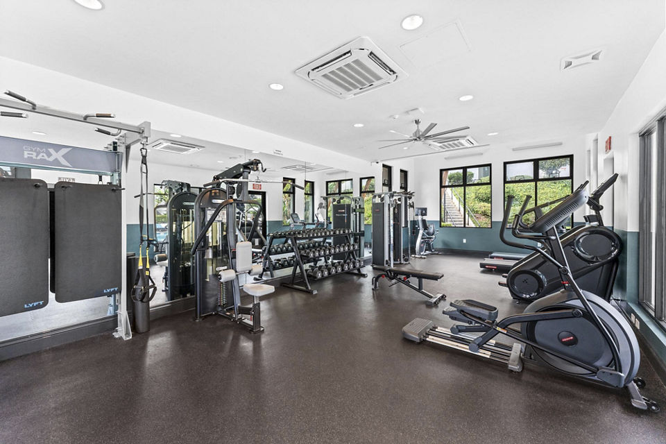 fitness center at Madera Ridge Apartments