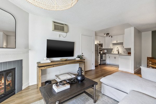 living room at Madera Ridge Apartments