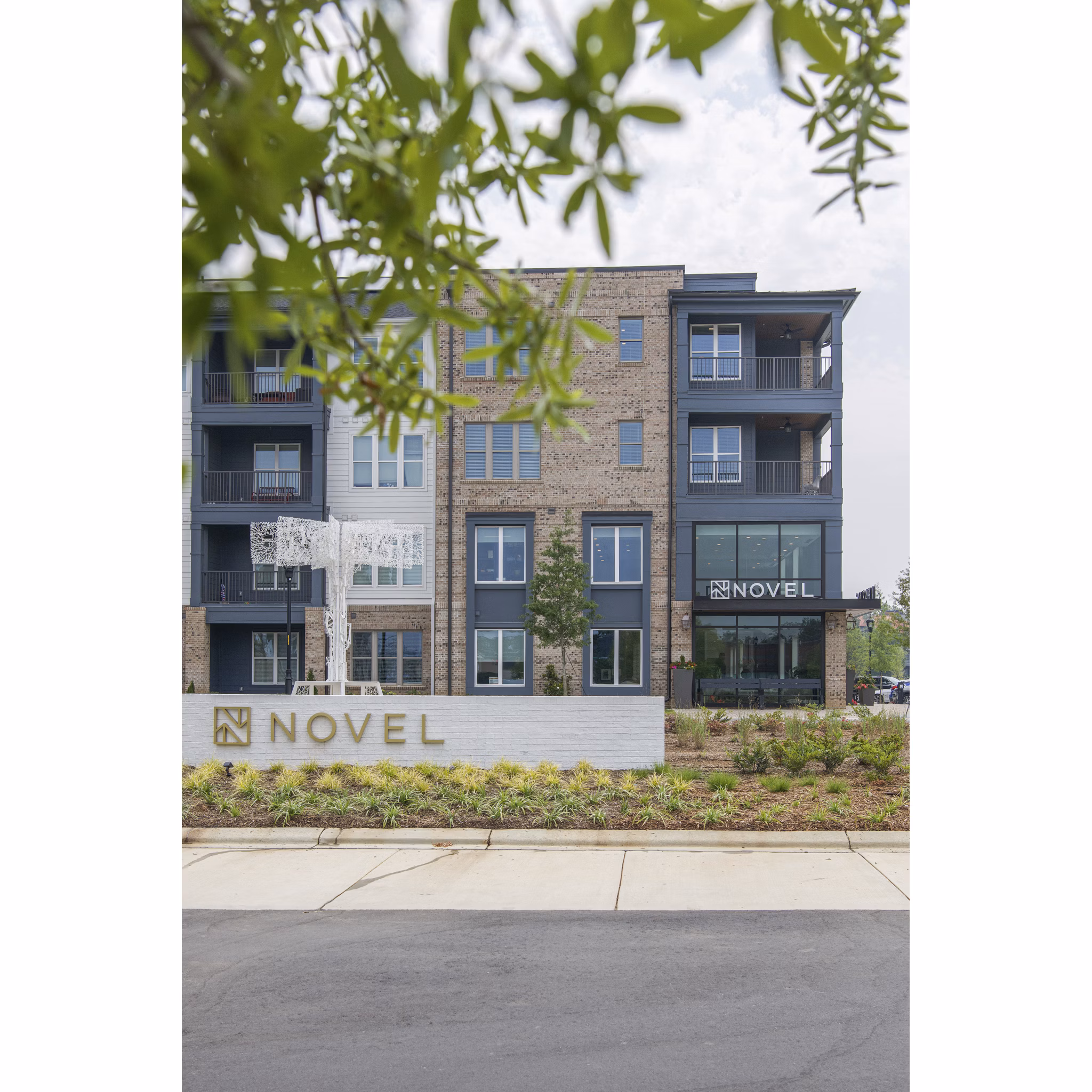 Novel University Place: Luxury apartment with modern design in vibrant community setting