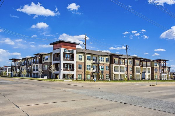 McKinney Terrace: Contemporary building at luxury apartments in the heart of McKinney