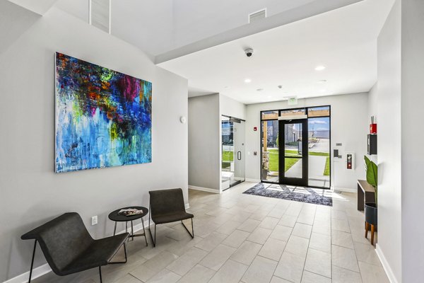 clubhouse/lobby at Felson Apartments