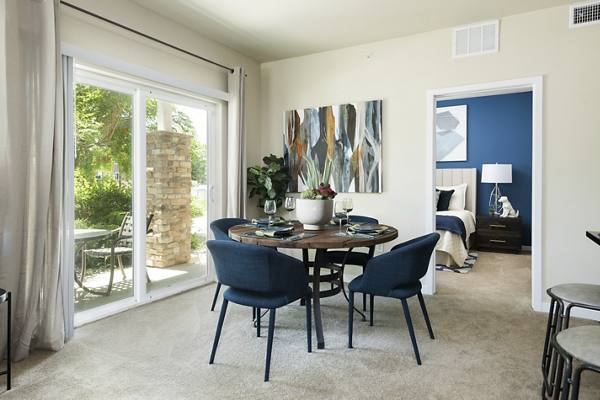 dining area at The Trails at Timberline Apartments