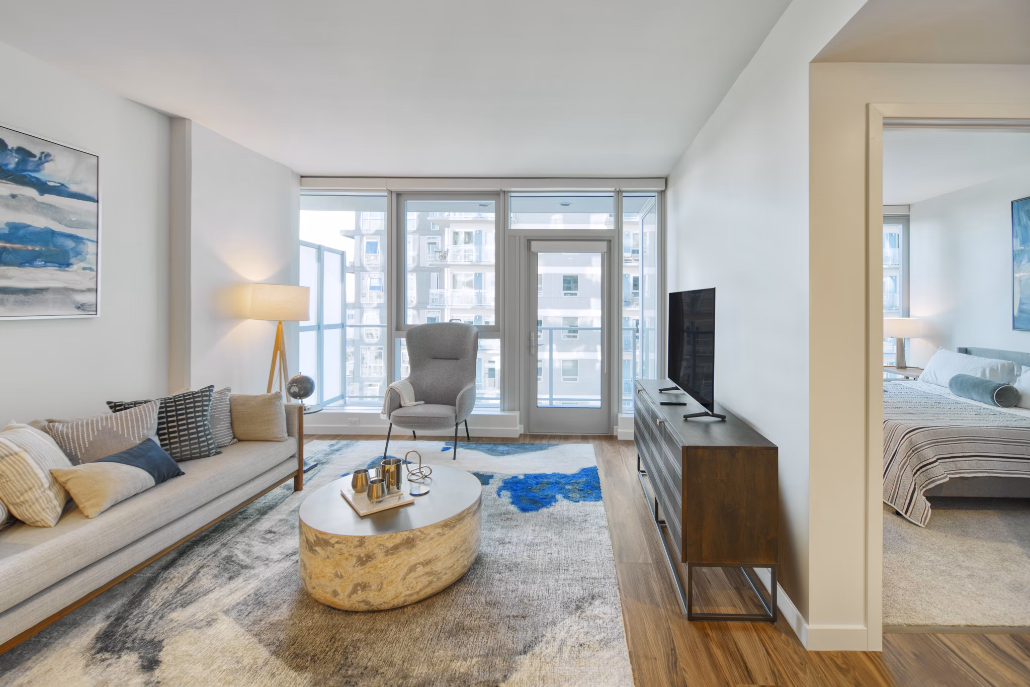 living room at Shoreline Gateway Apartments