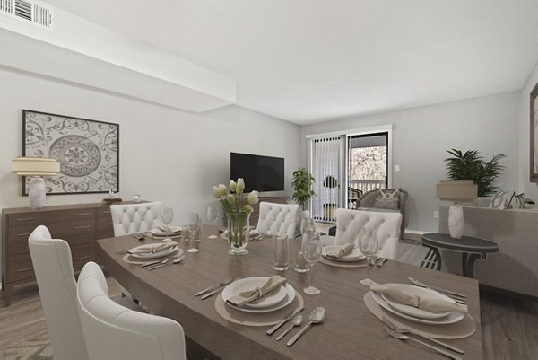 dining area at Lakeside Place Apartments