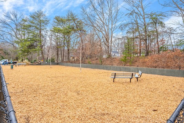 dog park at Lakeside Place Apartments