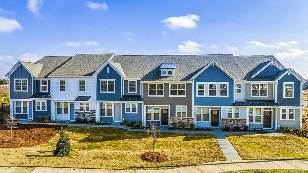 ABODE at Parkside: Contemporary apartment townhomes with striking design