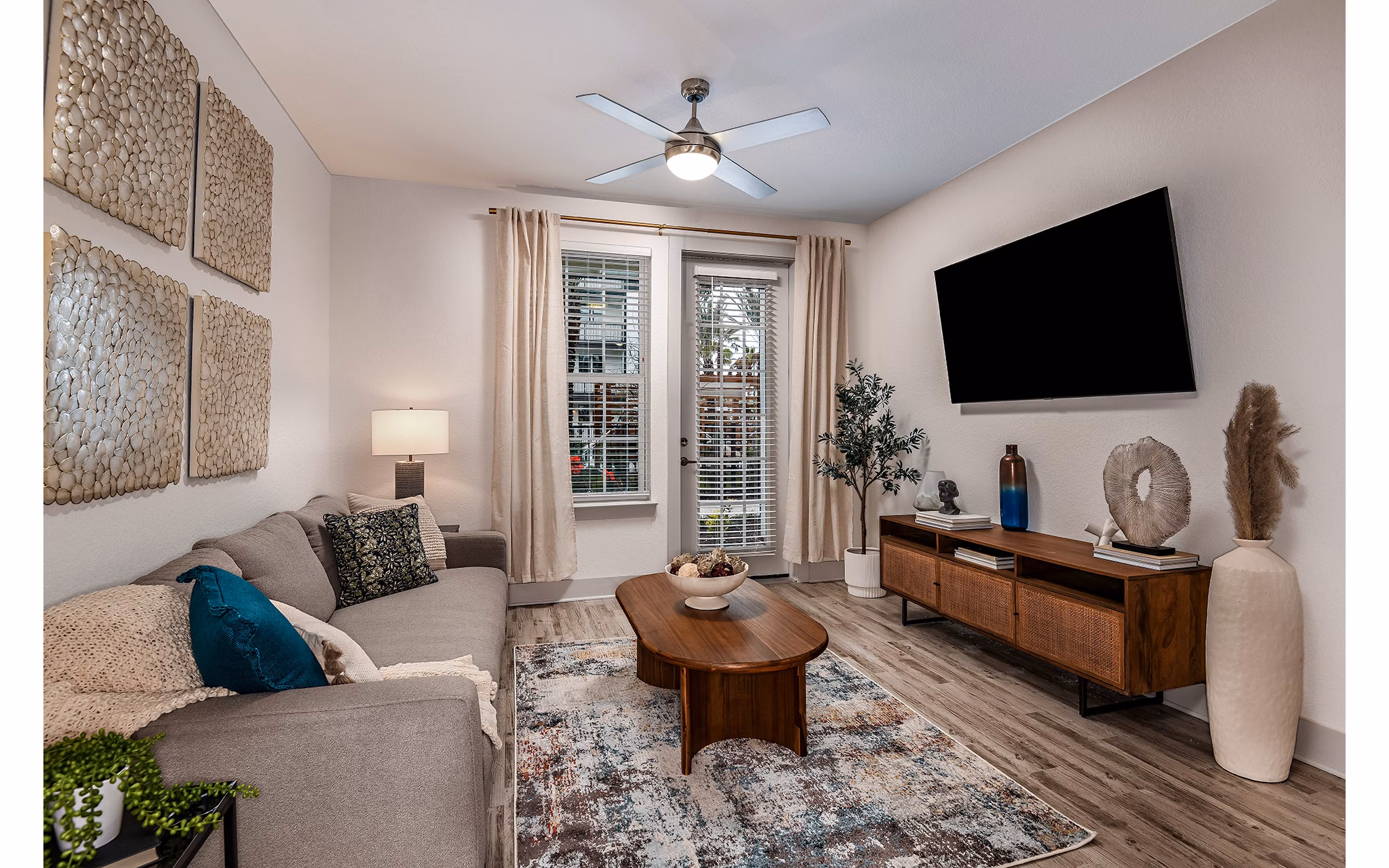living room at Palacio Apartments 