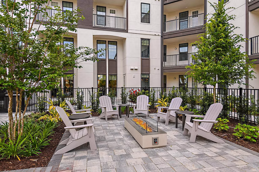 patio at Palacio Apartments 