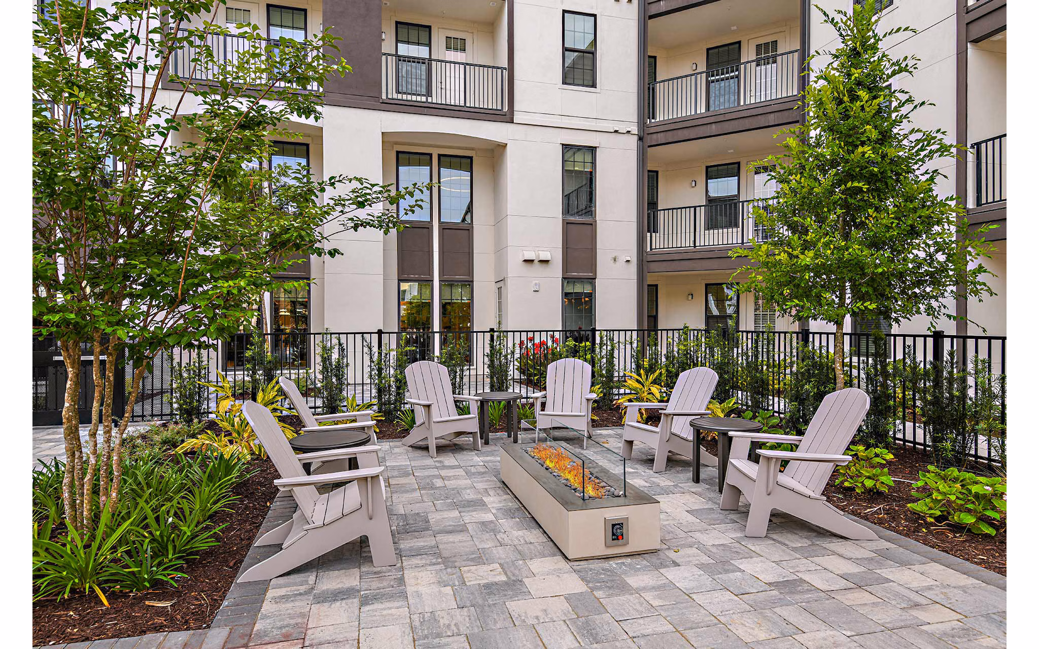 patio at Palacio Apartments 