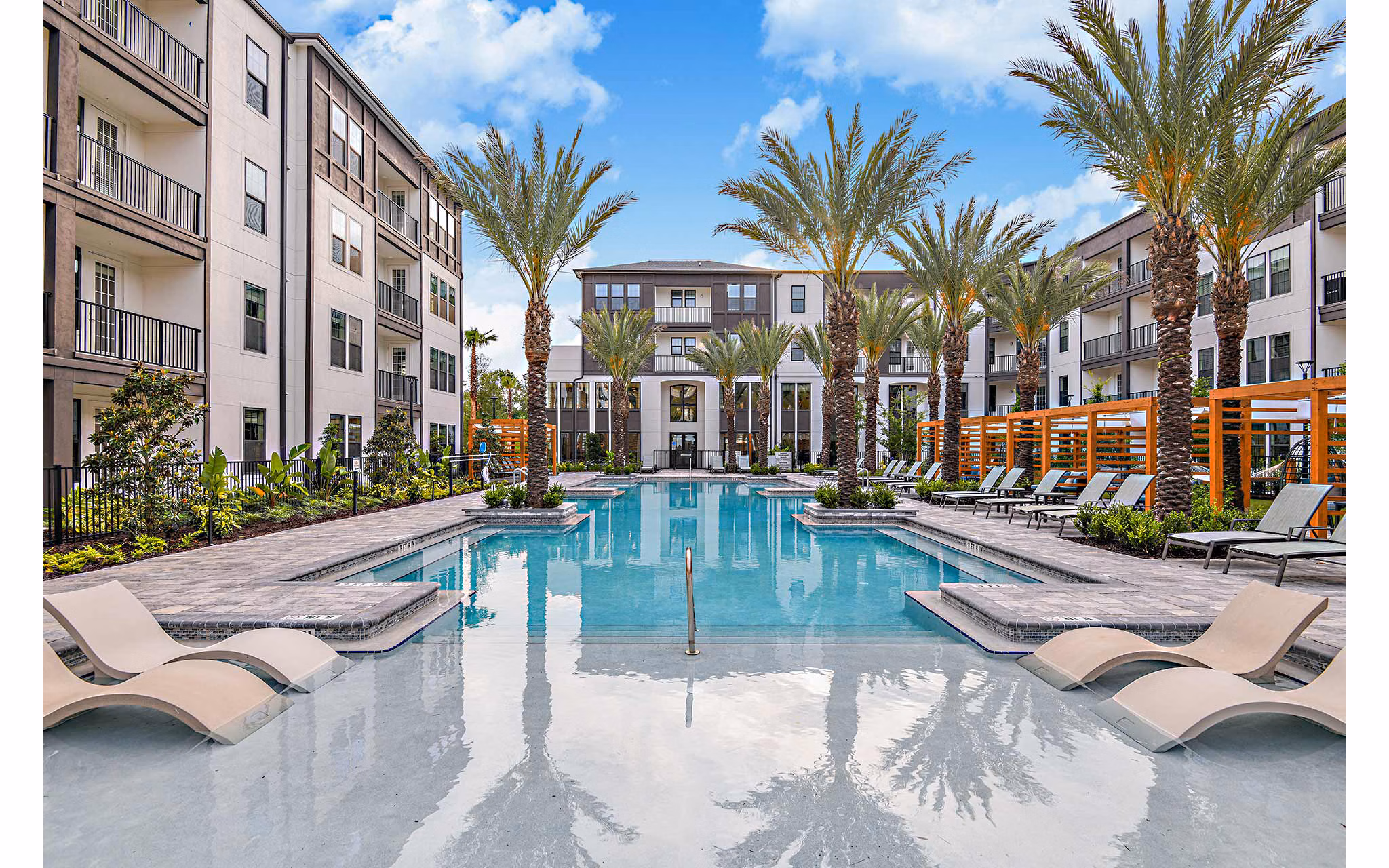 pool at Palacio Apartments 