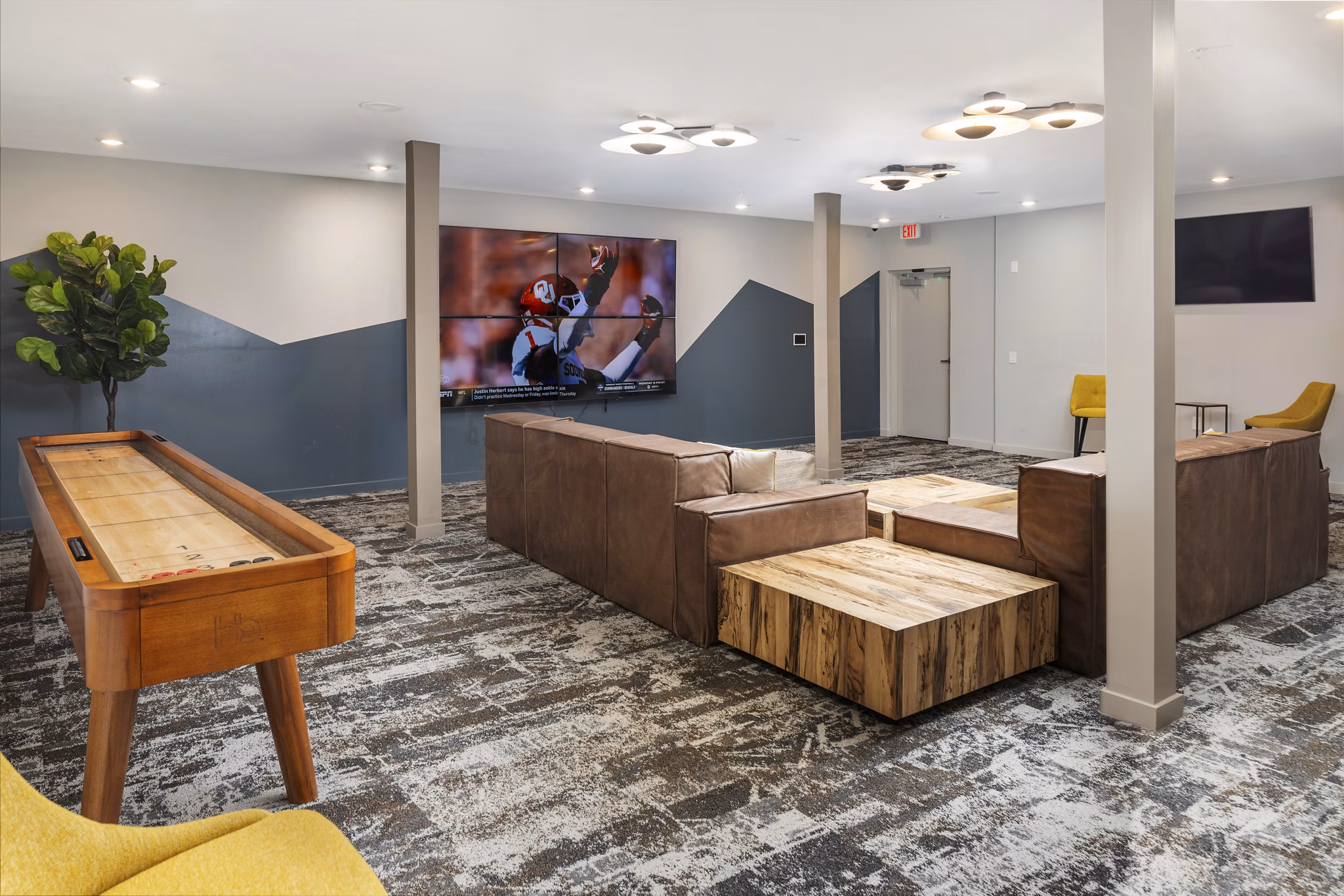 clubhouse at Wrenstone at the Highlands Apartments