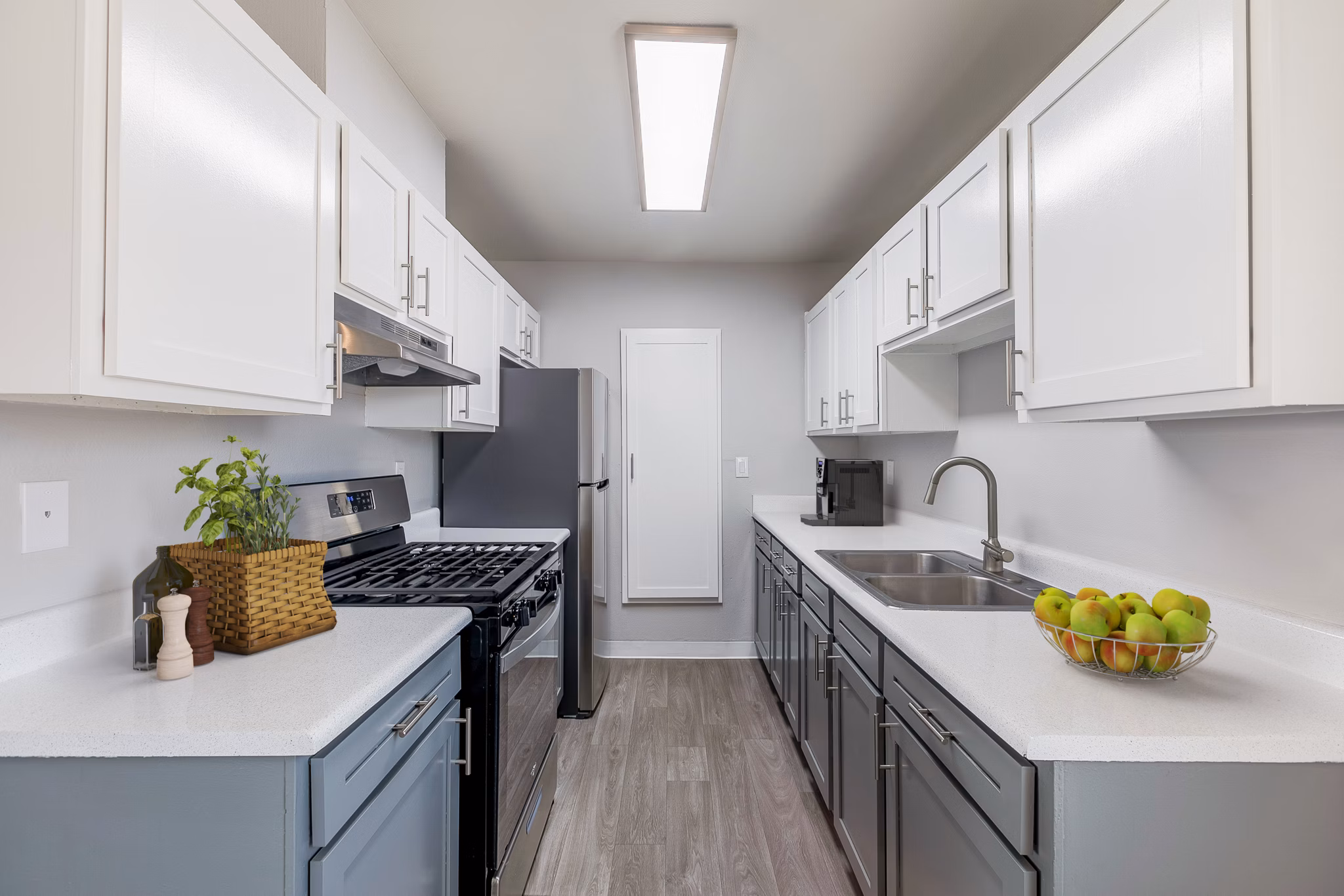 Valley Heights: Modern kitchen with stainless steel appliances and granite countertops at luxury apartments