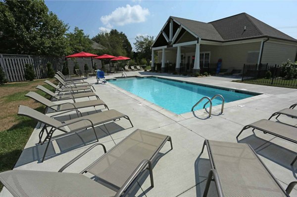 pool at Avalon Springs Apartments