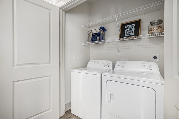 laundry room at Highpoint Club Apartments