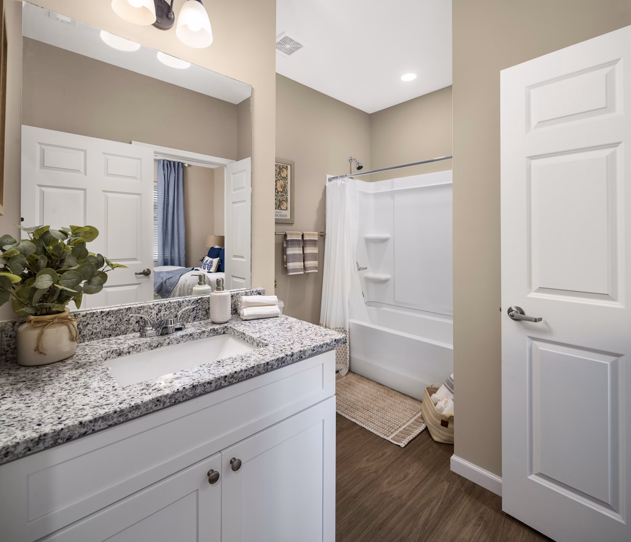 bathroom at The Ridge at Calhoun Apartments 