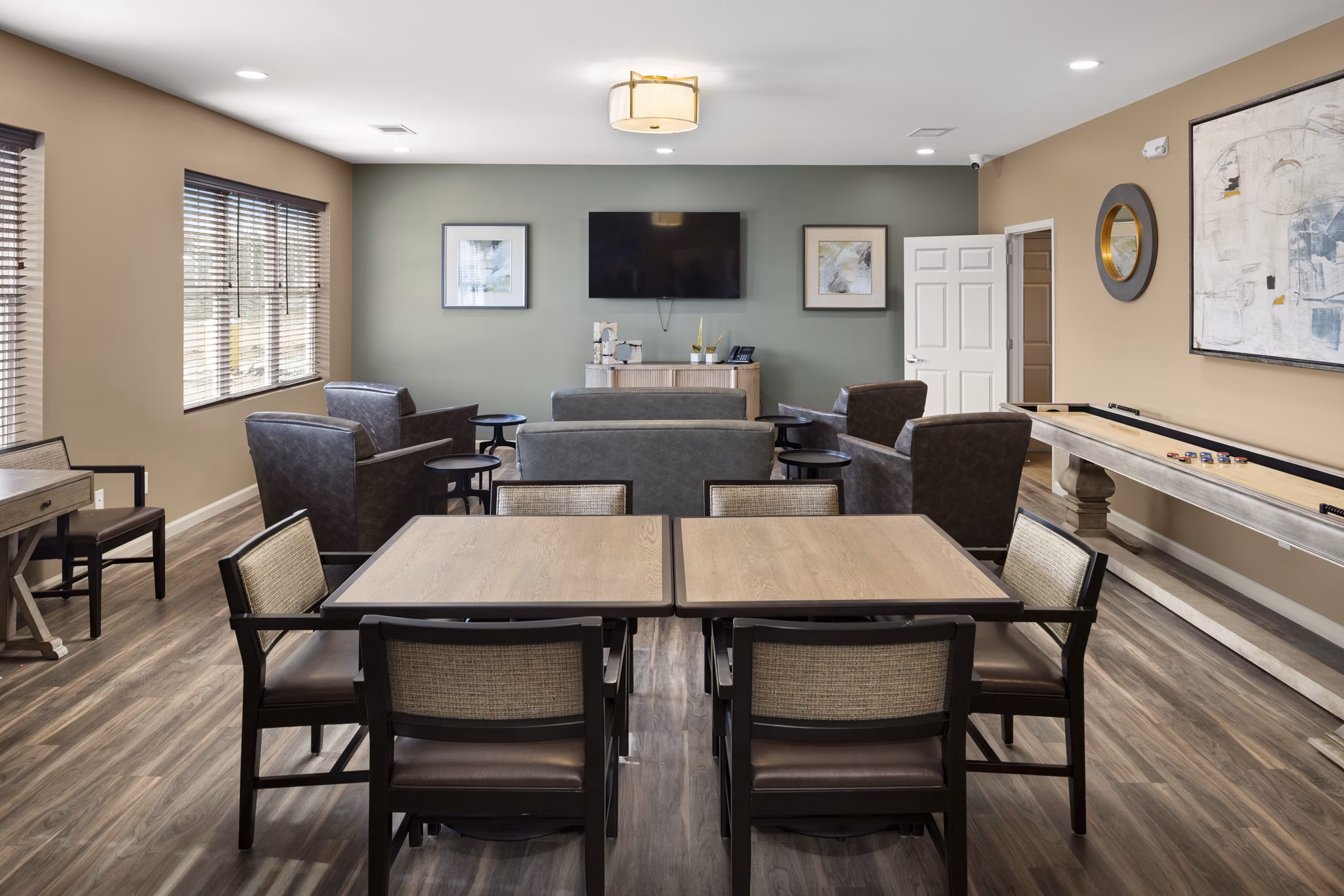 clubhouse at The Ridge at Calhoun Apartments 
