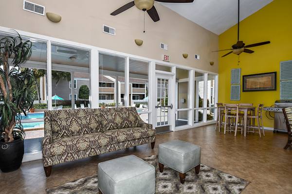 clubhouse at Woodlake Villas Apartments