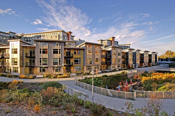 exterior at Thornton Place Apartments