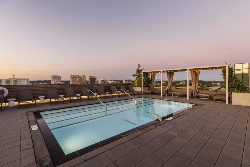 pool at 5 MLK Apartments 