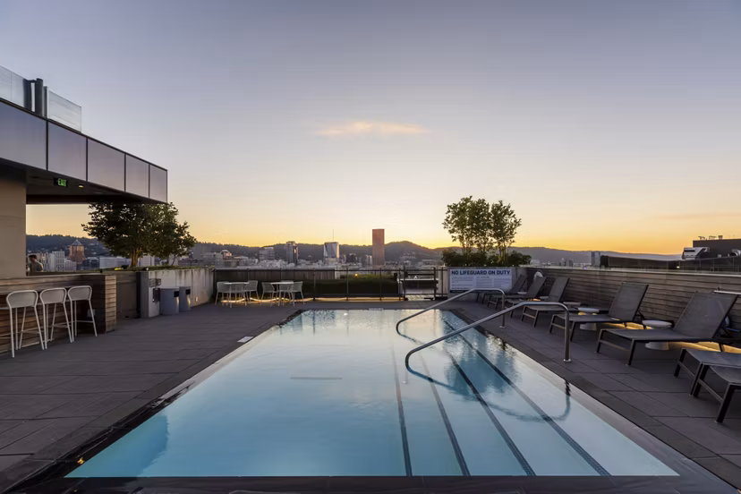 pool at 5 MLK Apartments 