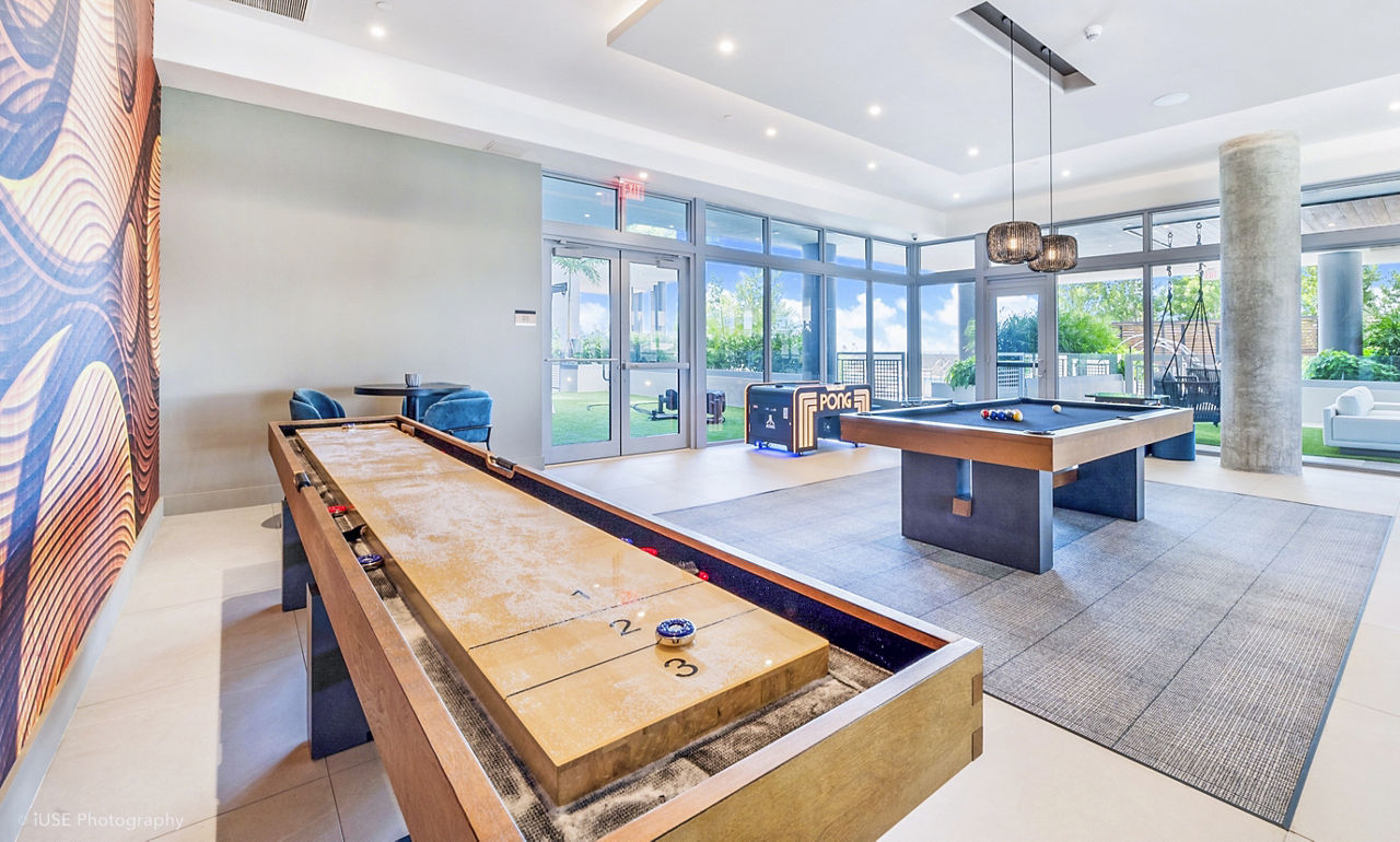 Crest At Pinecrest Apartments Miami Fl 6 of 12