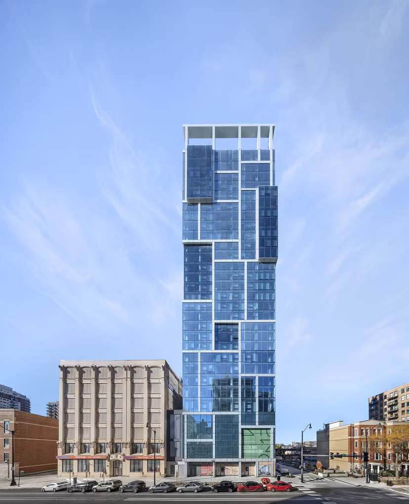 1400 Wabash Apartments: Luxury modern high-rise in South Loop, Chicago
