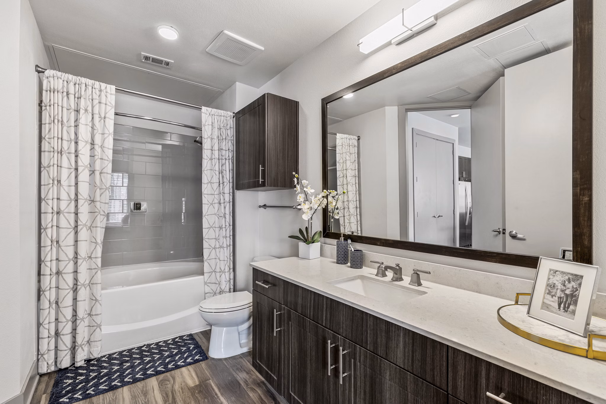 bathroom at The Briscoe Apartments 