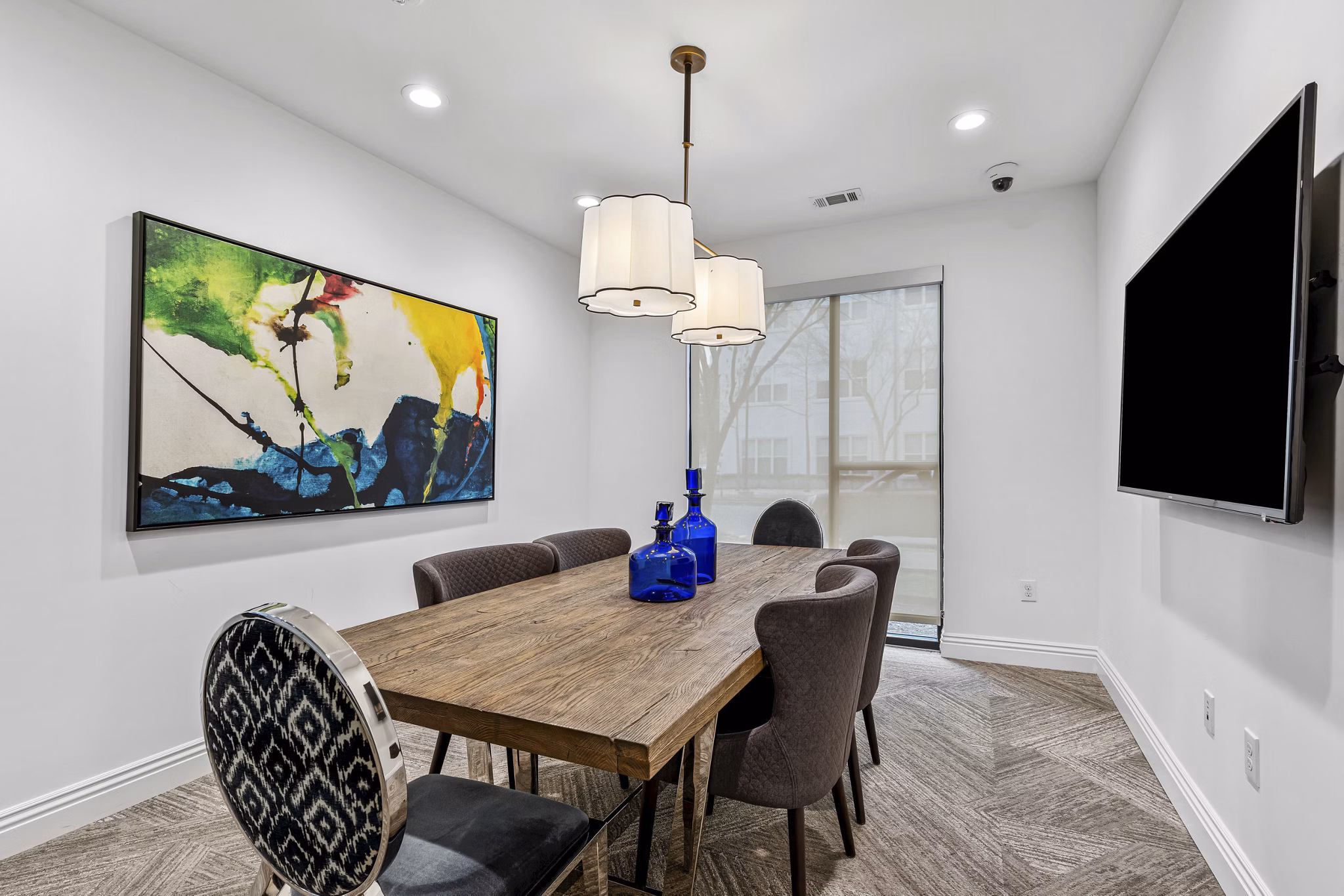 clubhouse at The Briscoe Apartments 