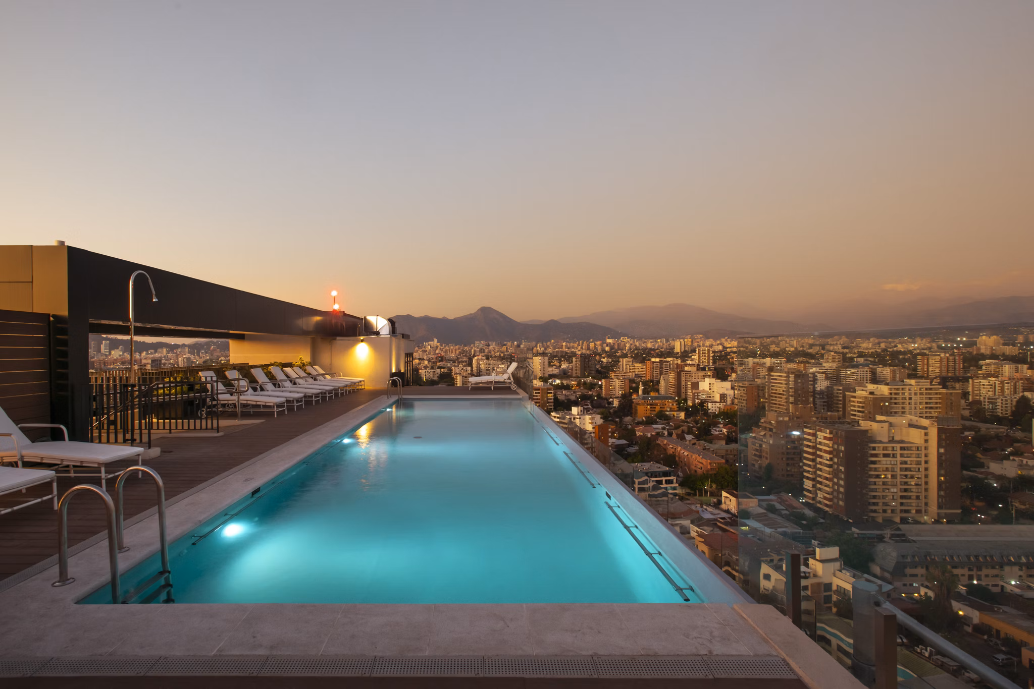 pool at Somma Plaza Nunoa Apartments